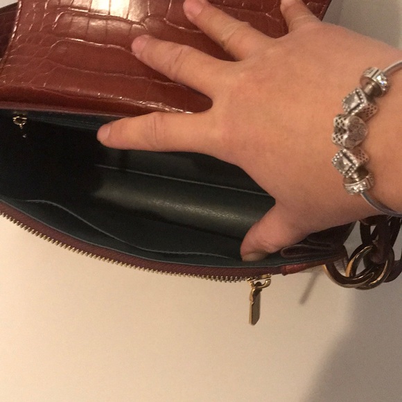 Charles Keith - Picture 4 of 4